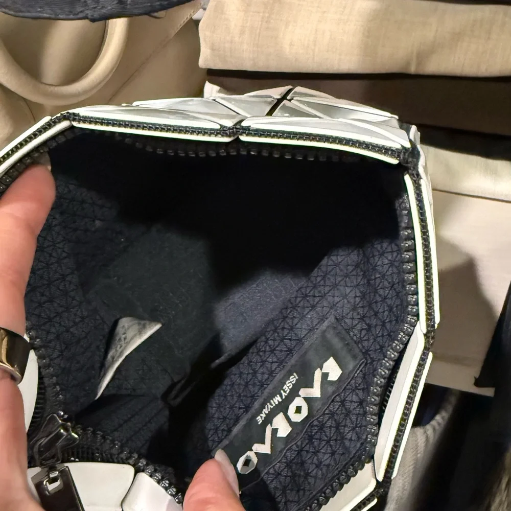 Small prism pouch - Picture 7 of 7